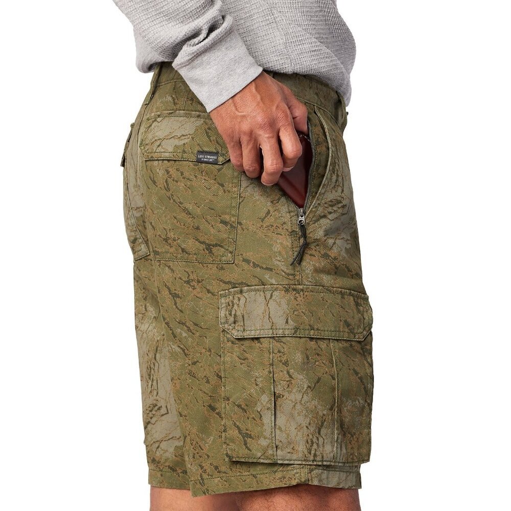 Levi Strauss Signature Men's and Big and Tall Secure Cargo Shorts, Size 28 - Picture 5 of 5